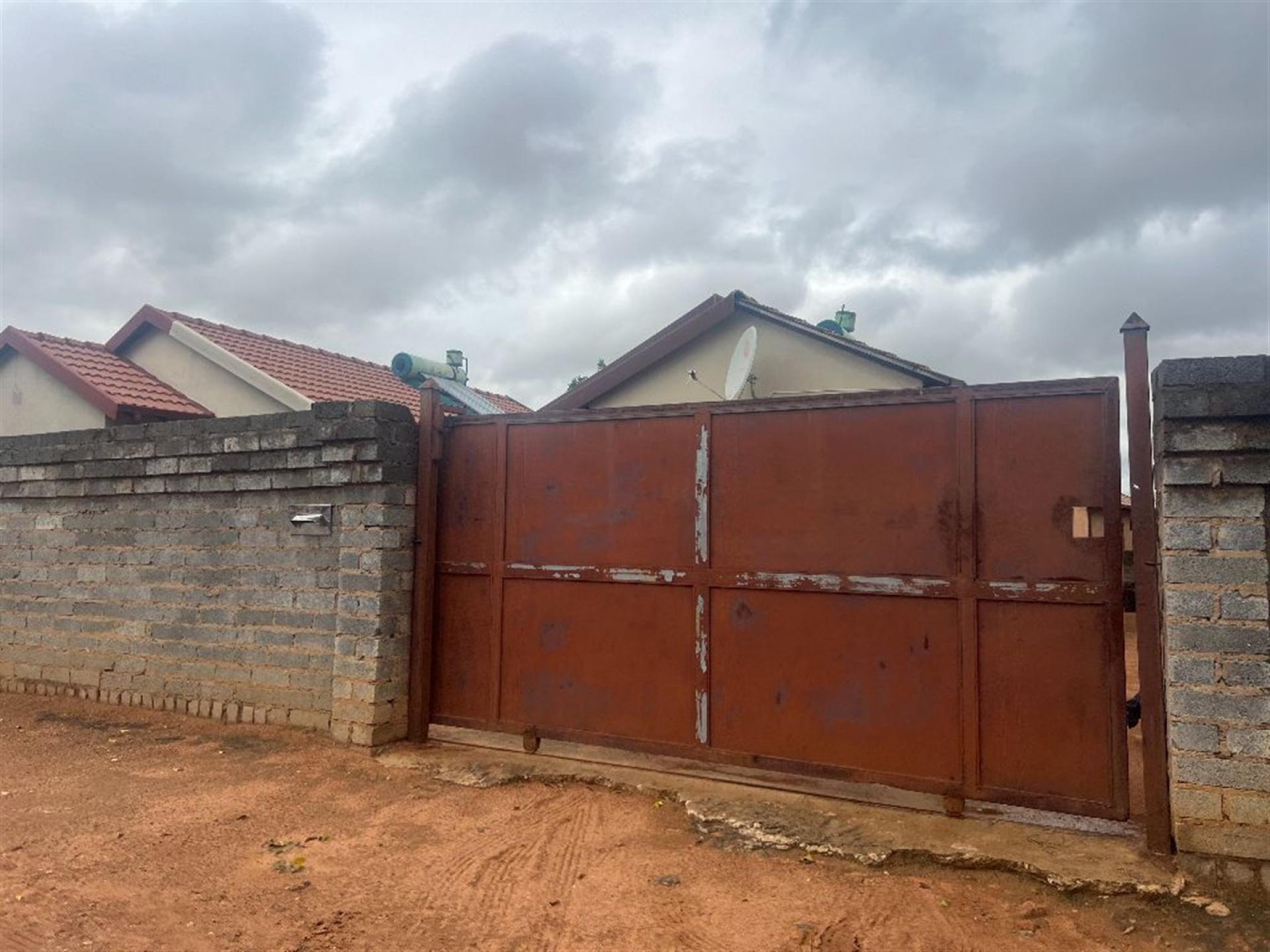 Front View of property in Soshanguve East