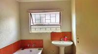 Bathroom 1 of property in Soshanguve East