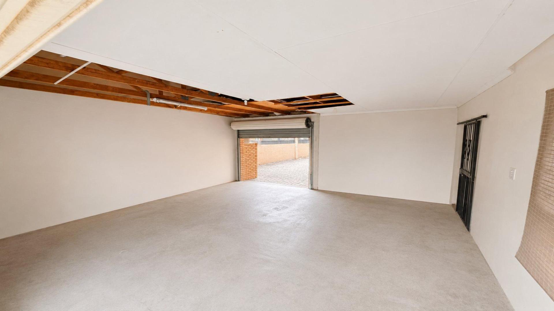 Garage of property in Erasmuskloof