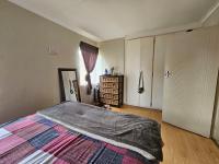 Main Bedroom - 16 square meters of property in Doornpoort