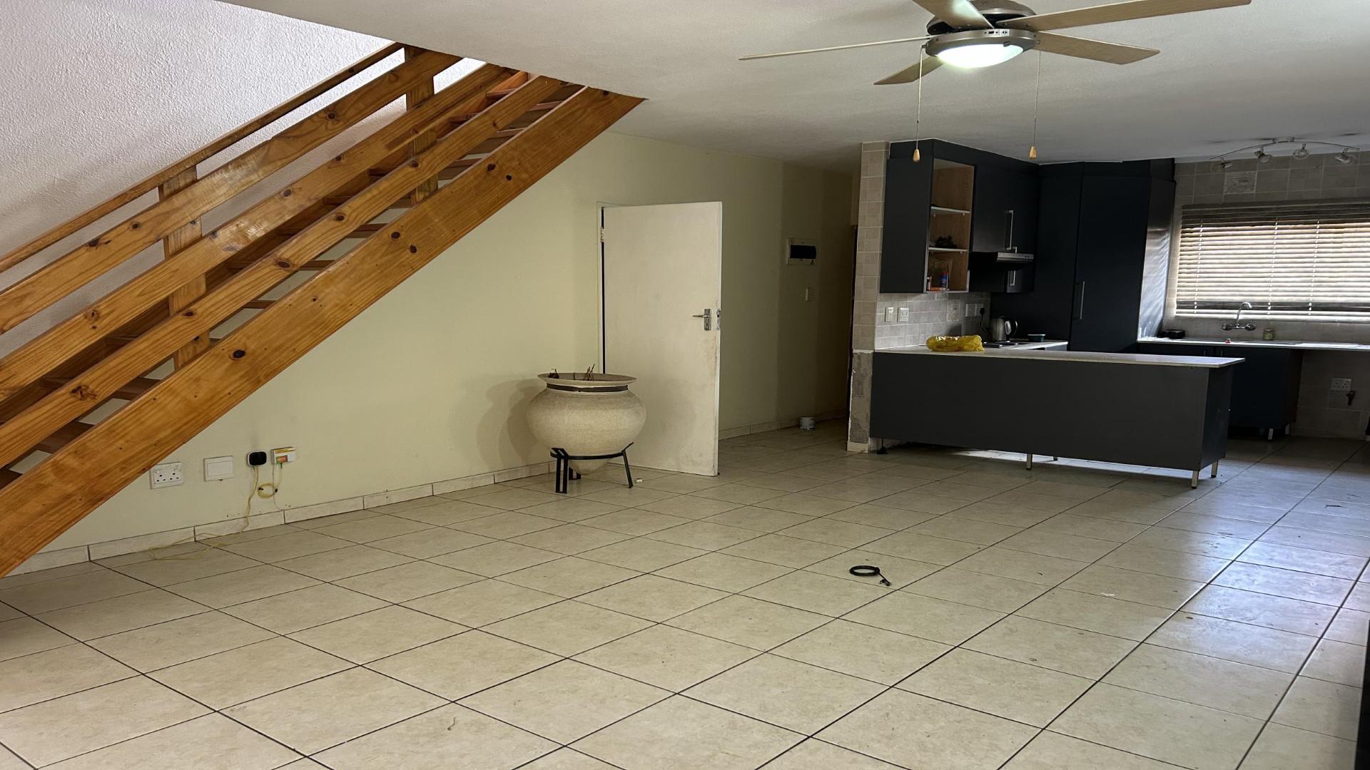 Lounges of property in Pomona