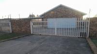 Front View of property in Greenhills