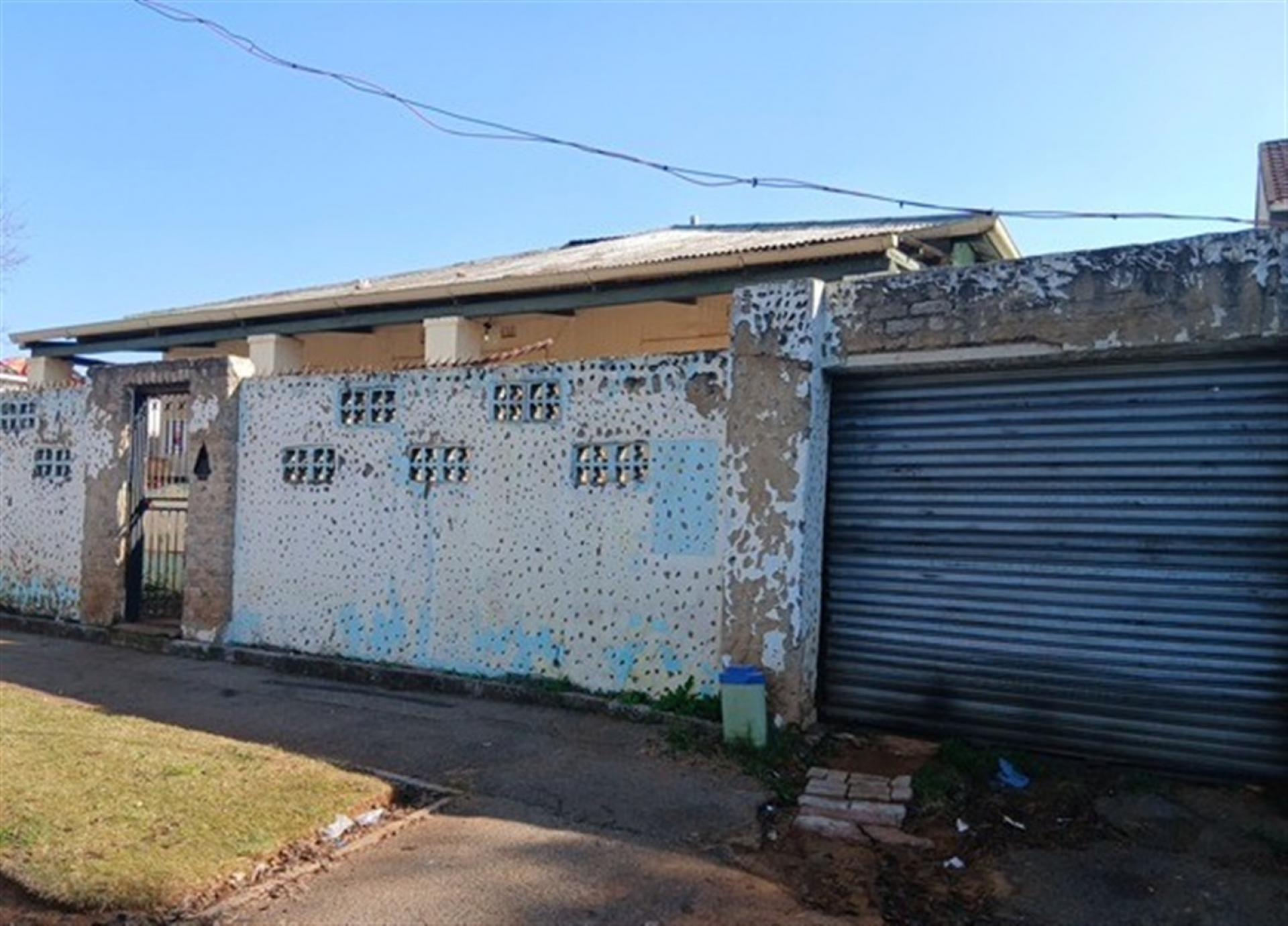 Front View of property in Newlands