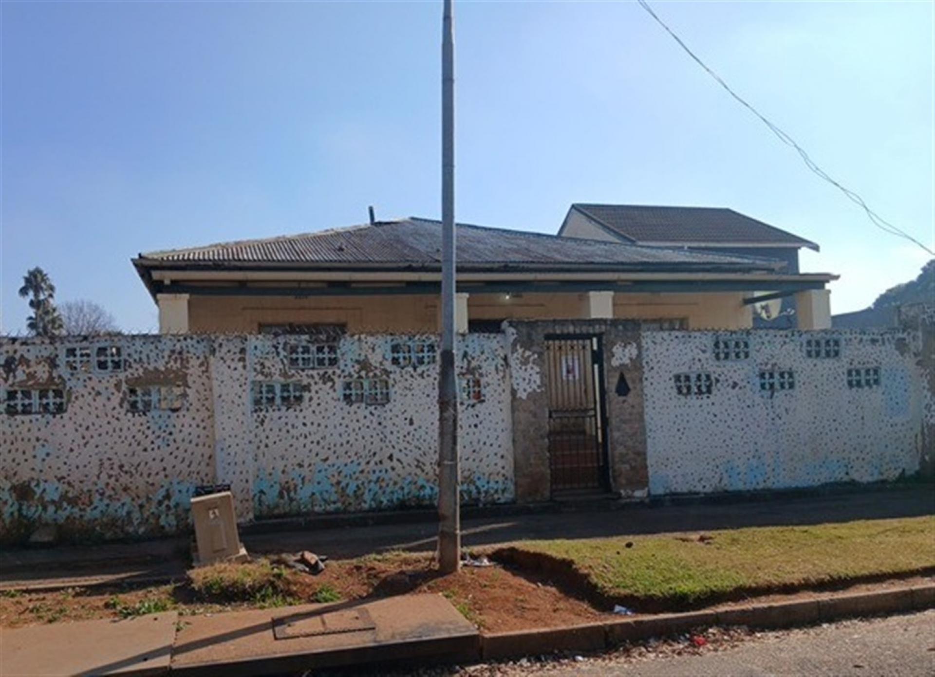Front View of property in Newlands