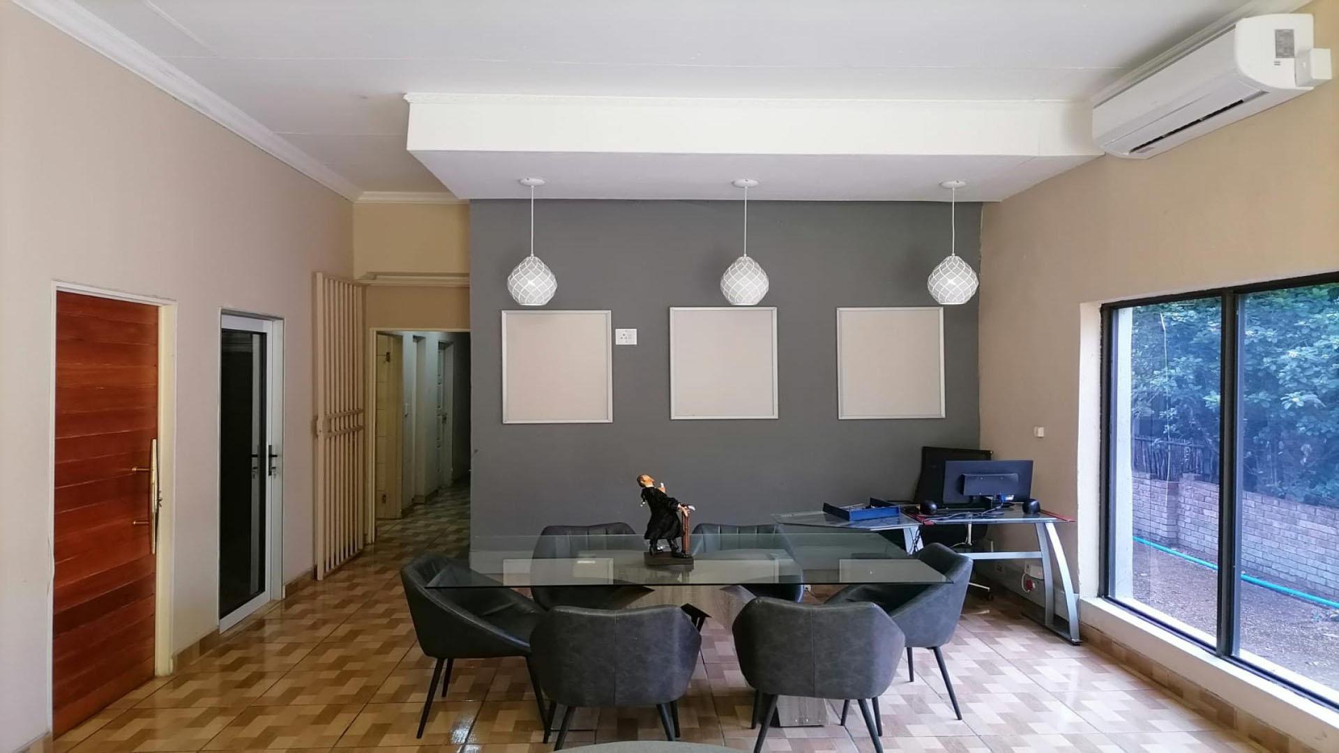 Dining Room of property in Nelspruit Central
