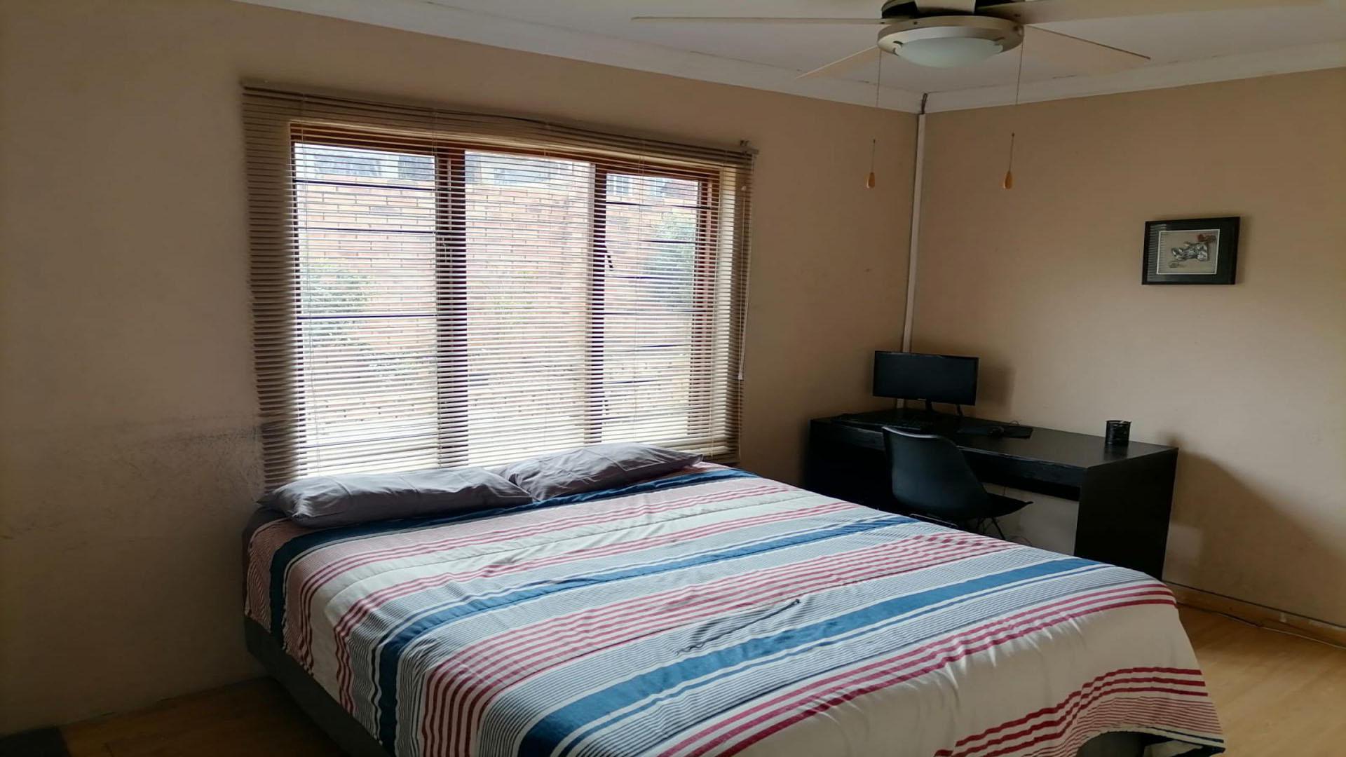 Bed Room 2 of property in Nelspruit Central