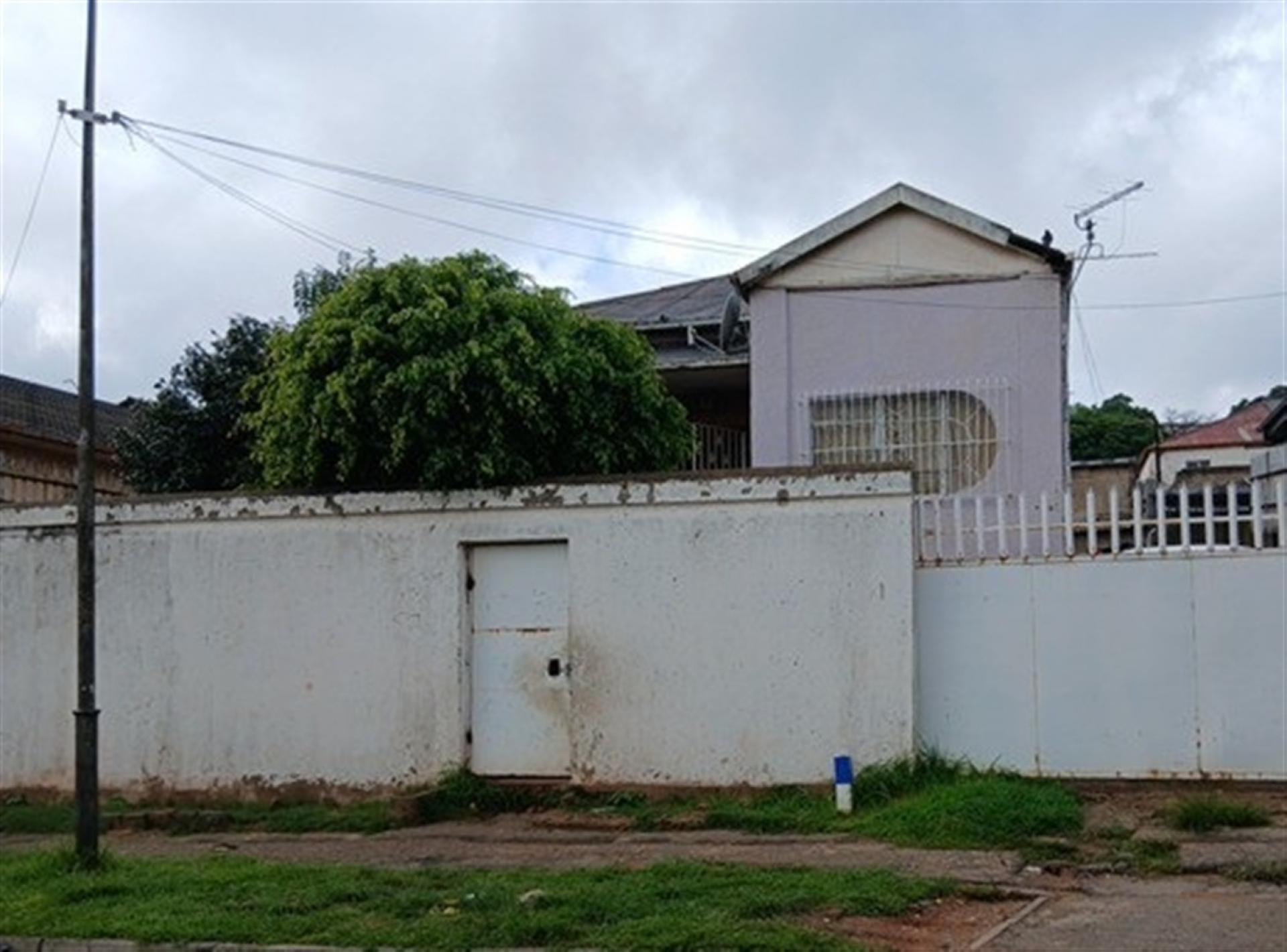 Front View of property in Lorentzville
