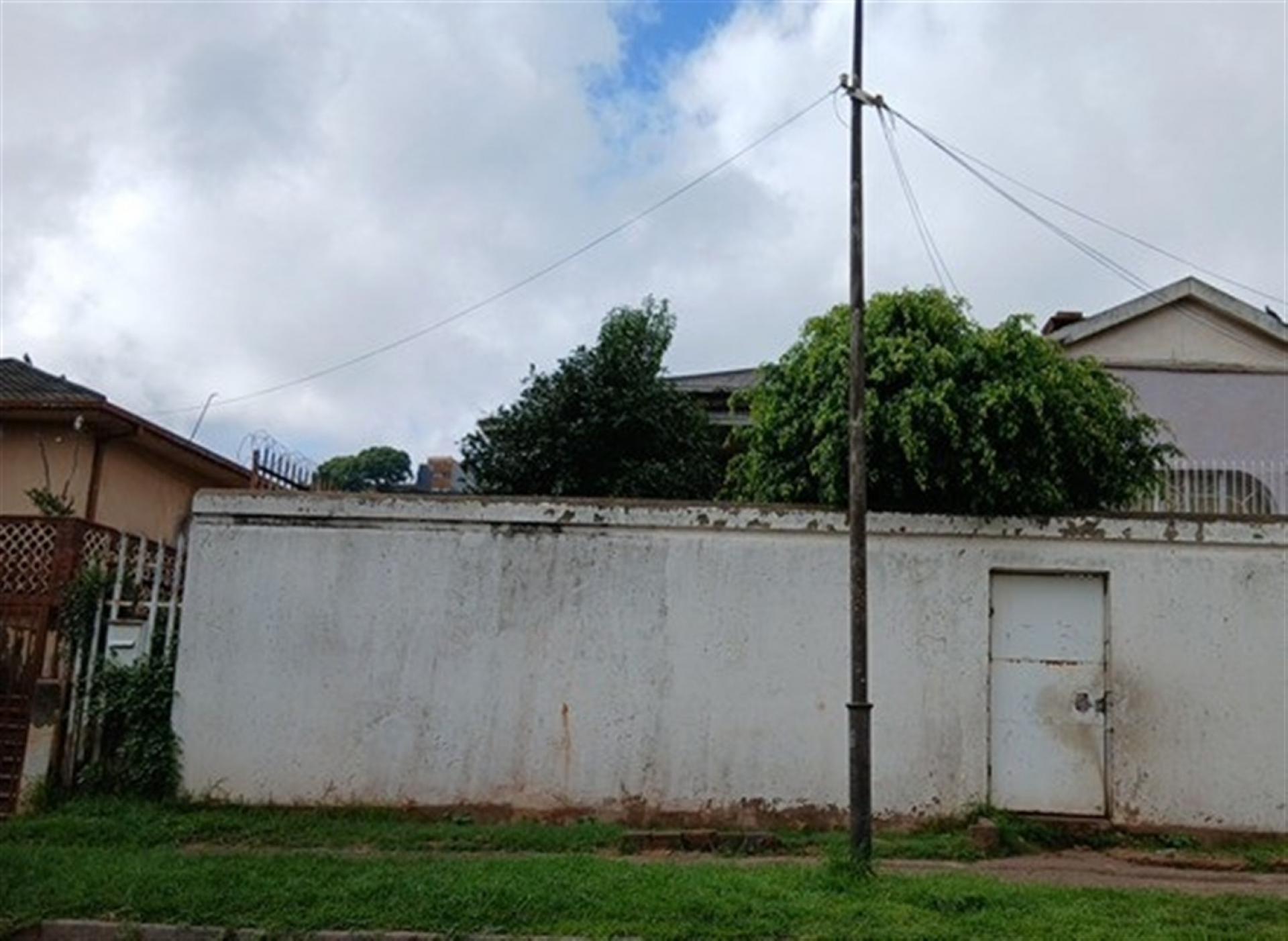 Front View of property in Lorentzville