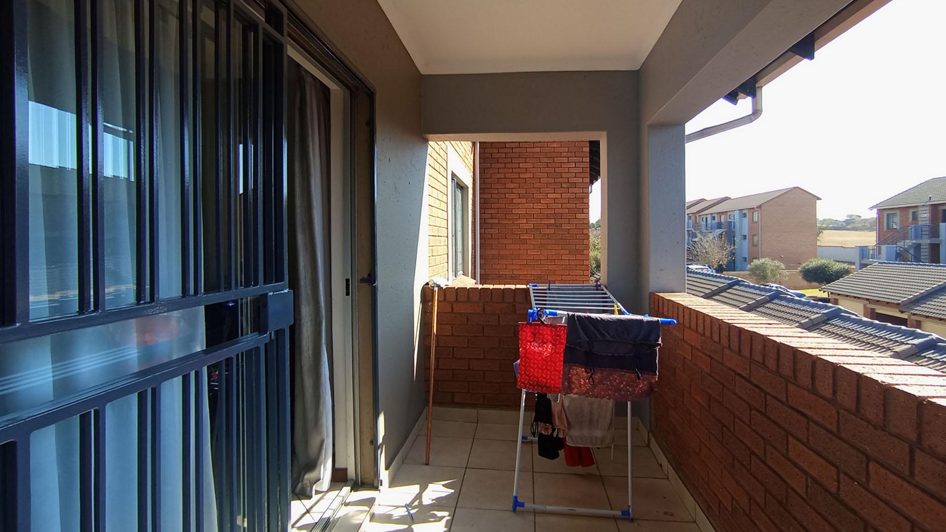 Balcony - 7 square meters of property in Sagewood