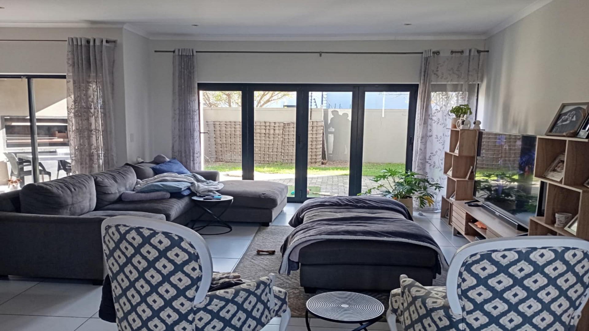 Lounges of property in Parklands
