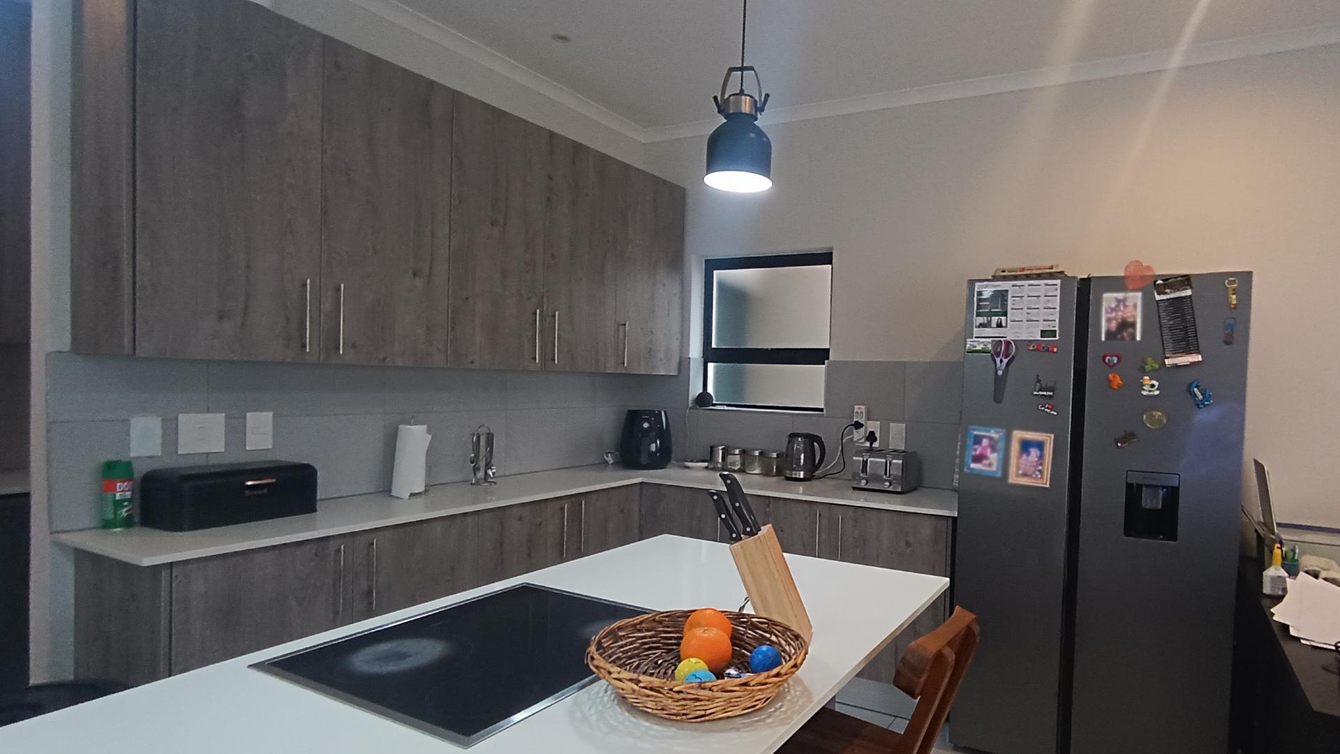 Kitchen - 9 square meters of property in Parklands