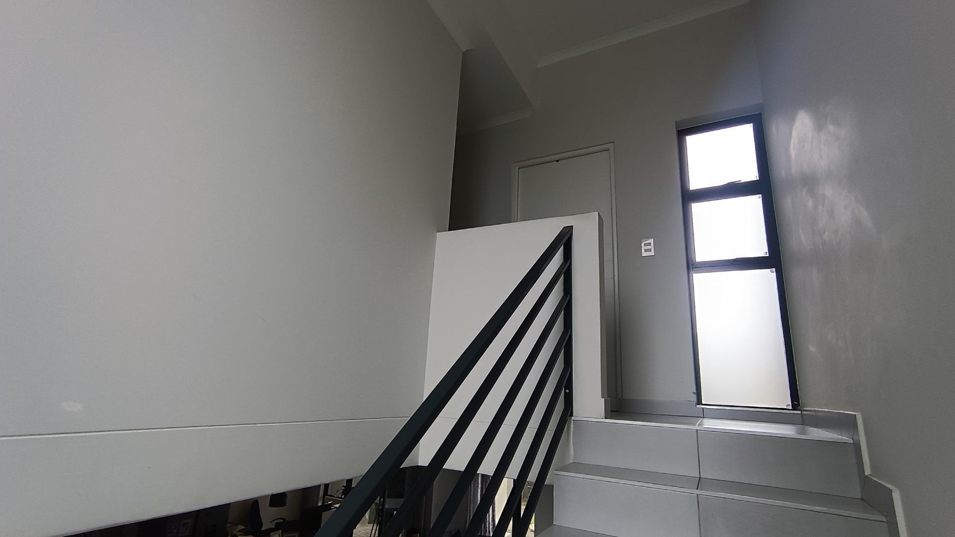 Spaces - 19 square meters of property in Parklands