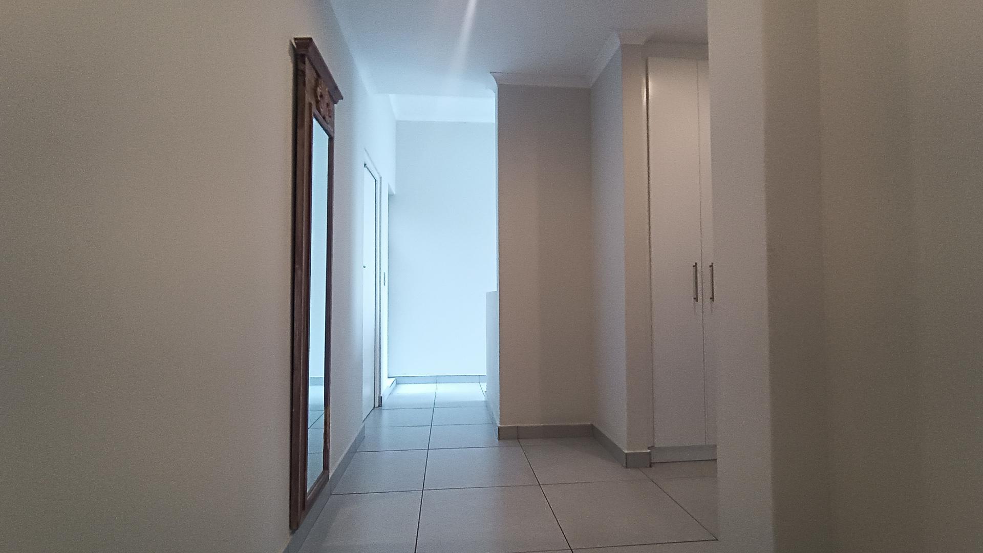 Spaces - 19 square meters of property in Parklands