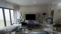 Lounges - 24 square meters of property in Parklands