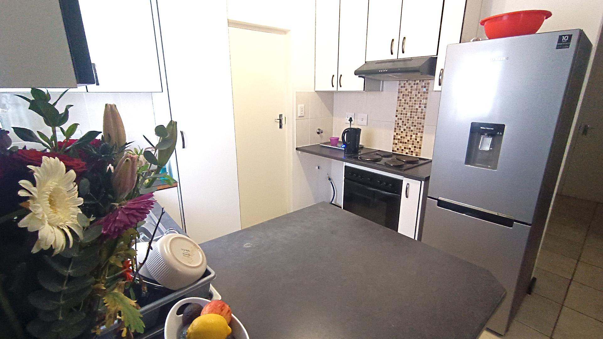 Kitchen - 7 square meters of property in Victoria Park