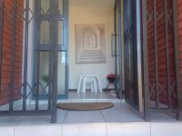  of property in Glenvista