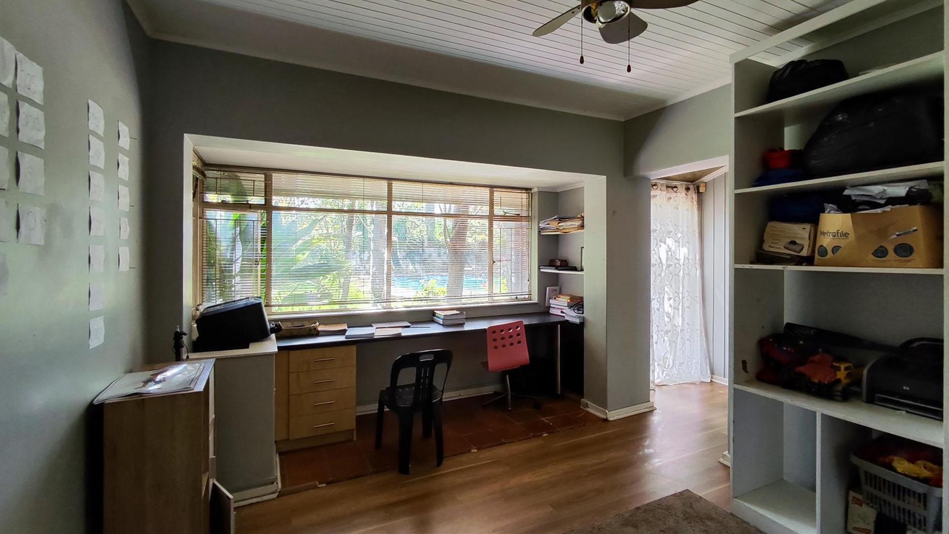 Spaces - 84 square meters of property in Vanderbijlpark