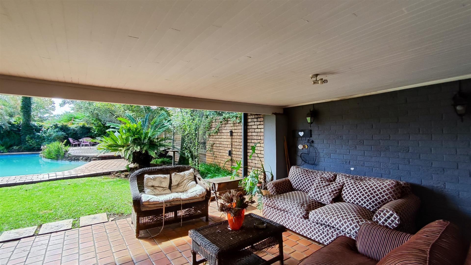 Patio - 29 square meters of property in Vanderbijlpark