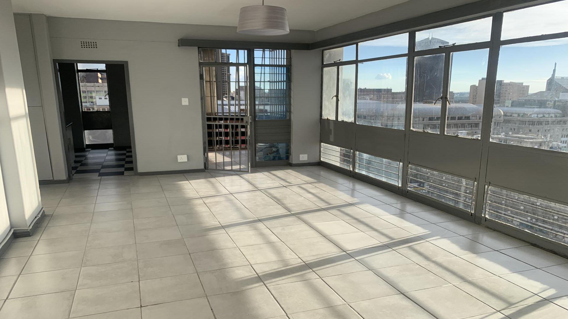 Lounges of property in Johannesburg Central