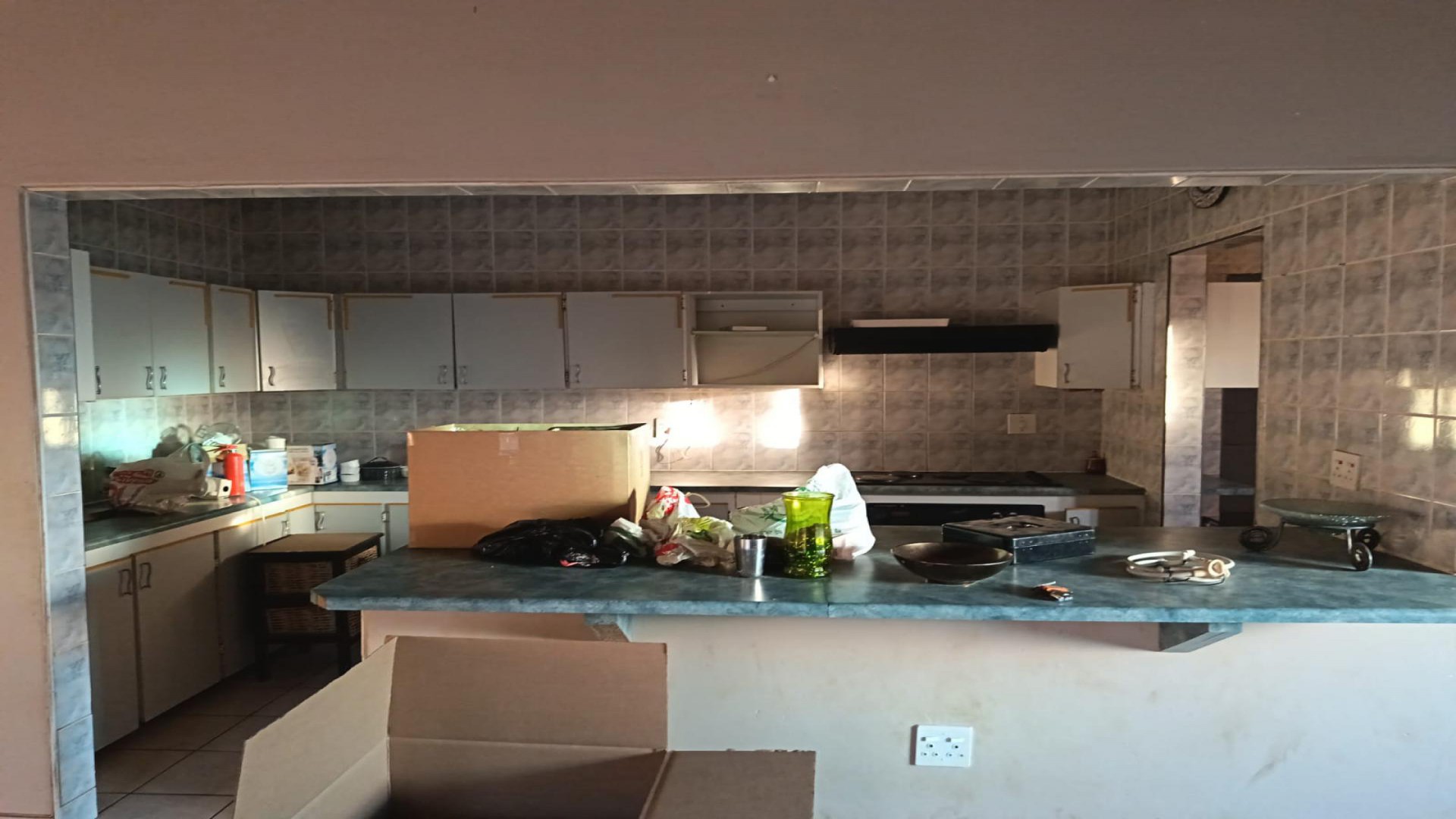 Kitchen of property in Greenhills