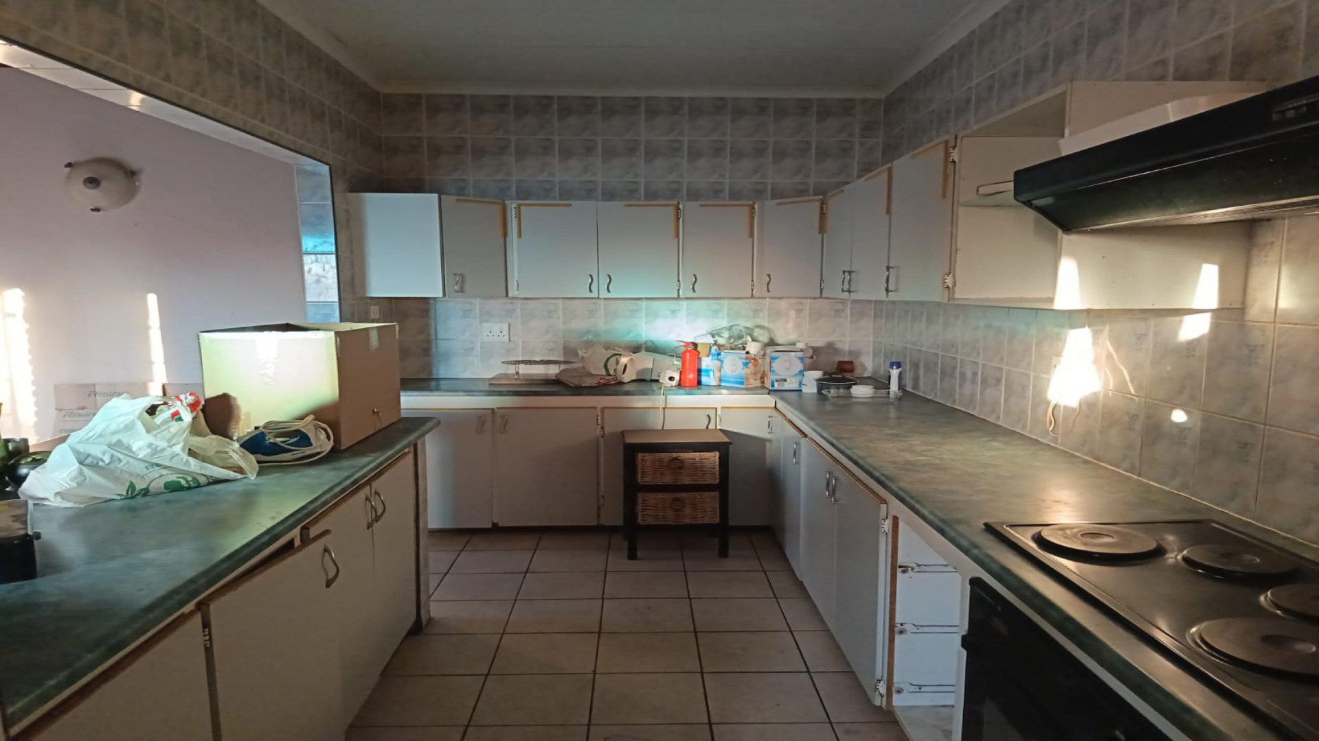 Kitchen of property in Greenhills