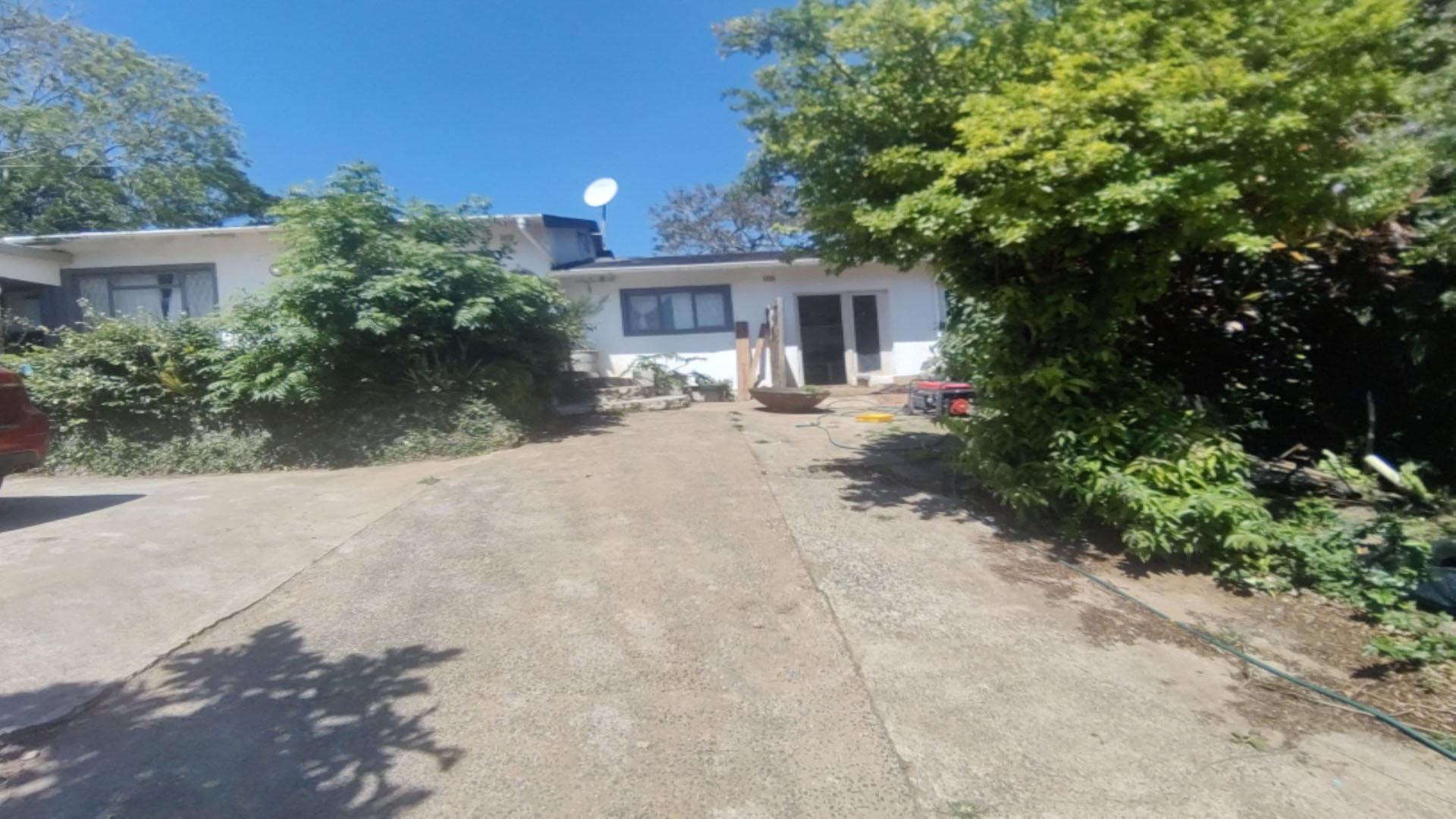 Front View of property in Uvongo