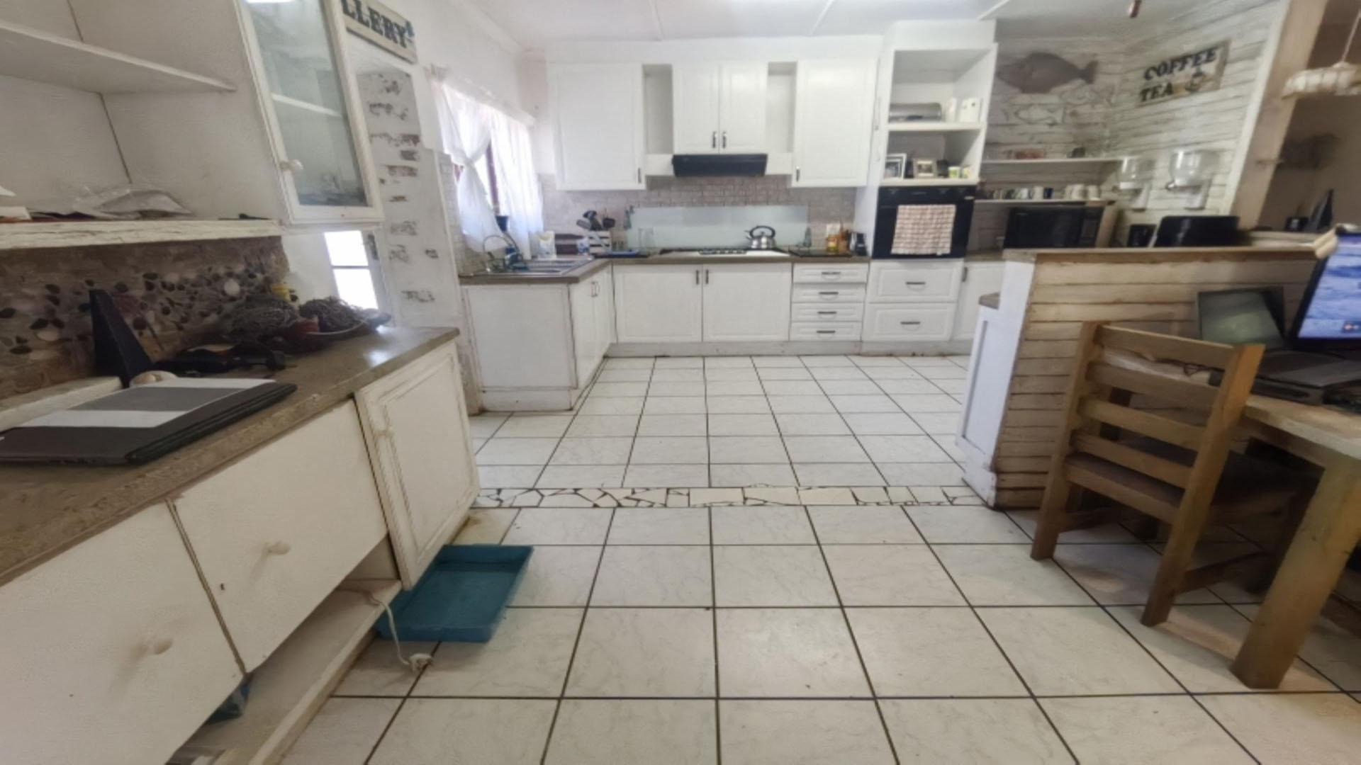 Kitchen of property in Uvongo