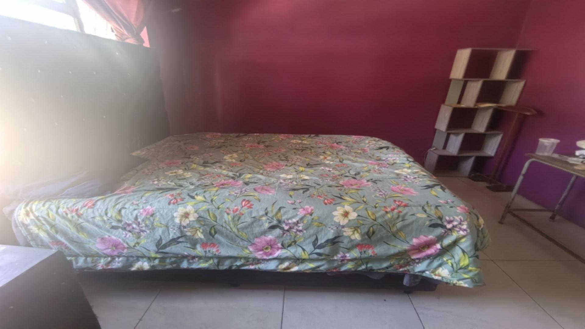 Bed Room 2 of property in Uvongo