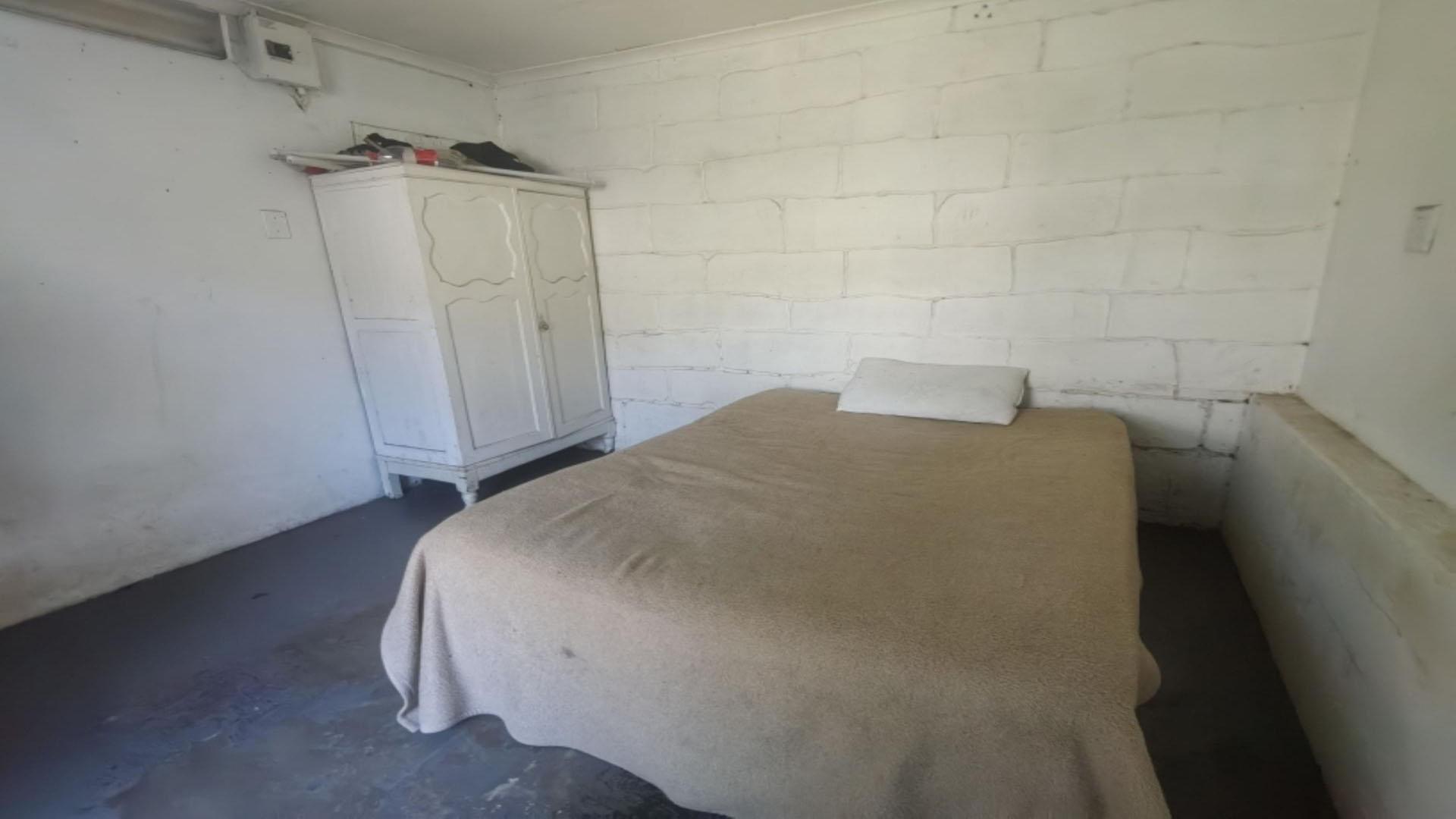 Bed Room 3 of property in Uvongo