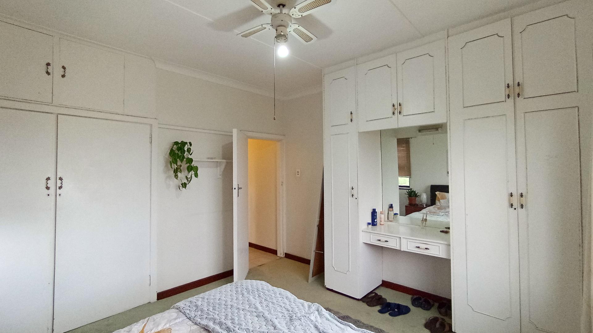 Bed Room 4 - 19 square meters of property in Ocean View - DBN