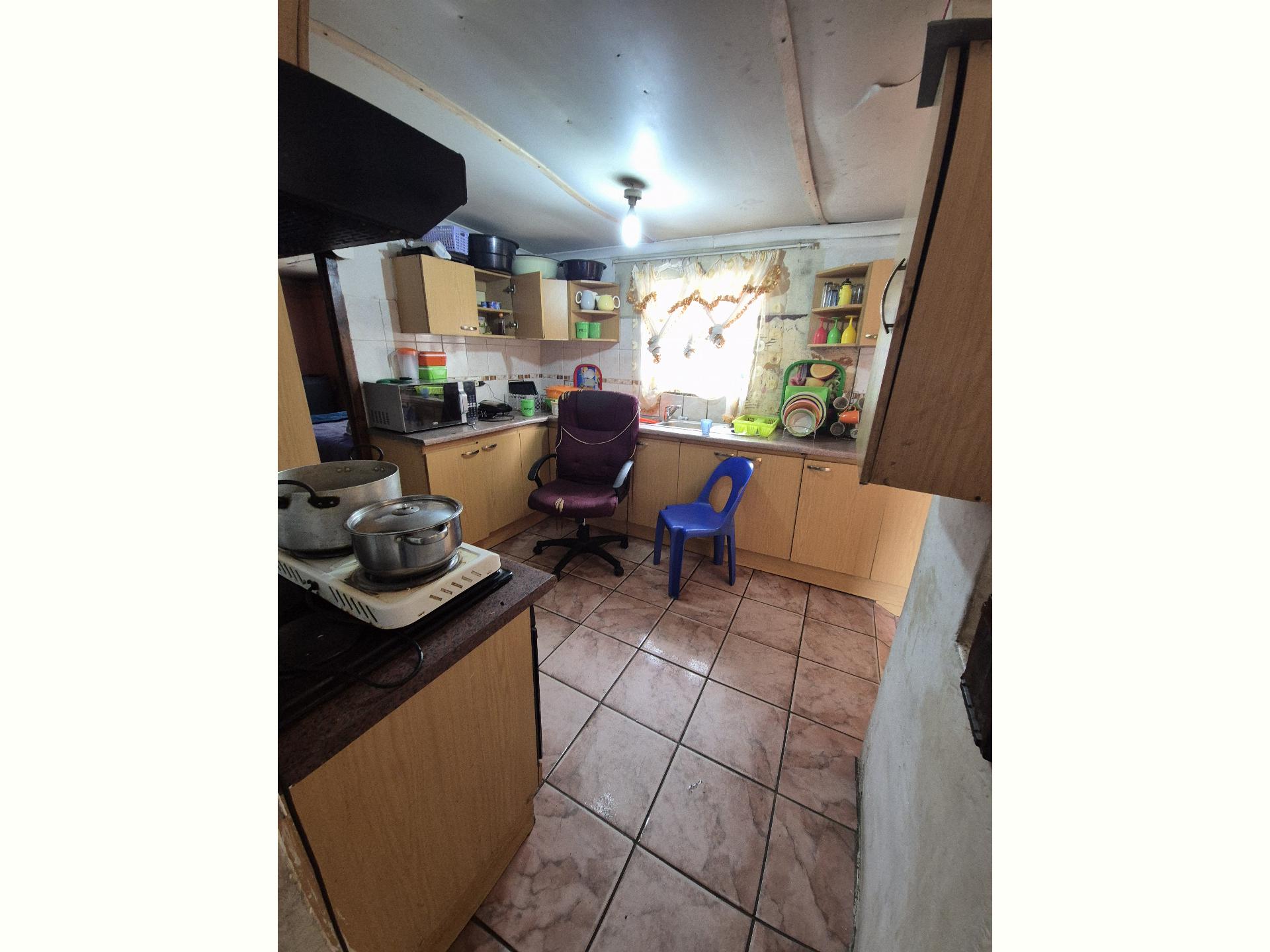  of property in Ibhayi (Zwide)