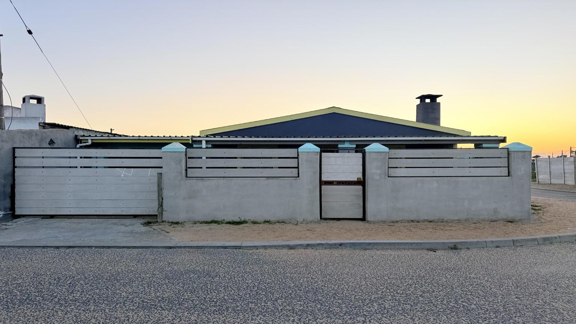 Front View of property in Macassar