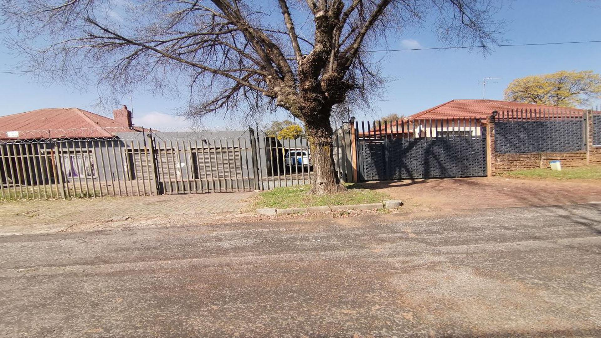 Front View of property in Brakpan