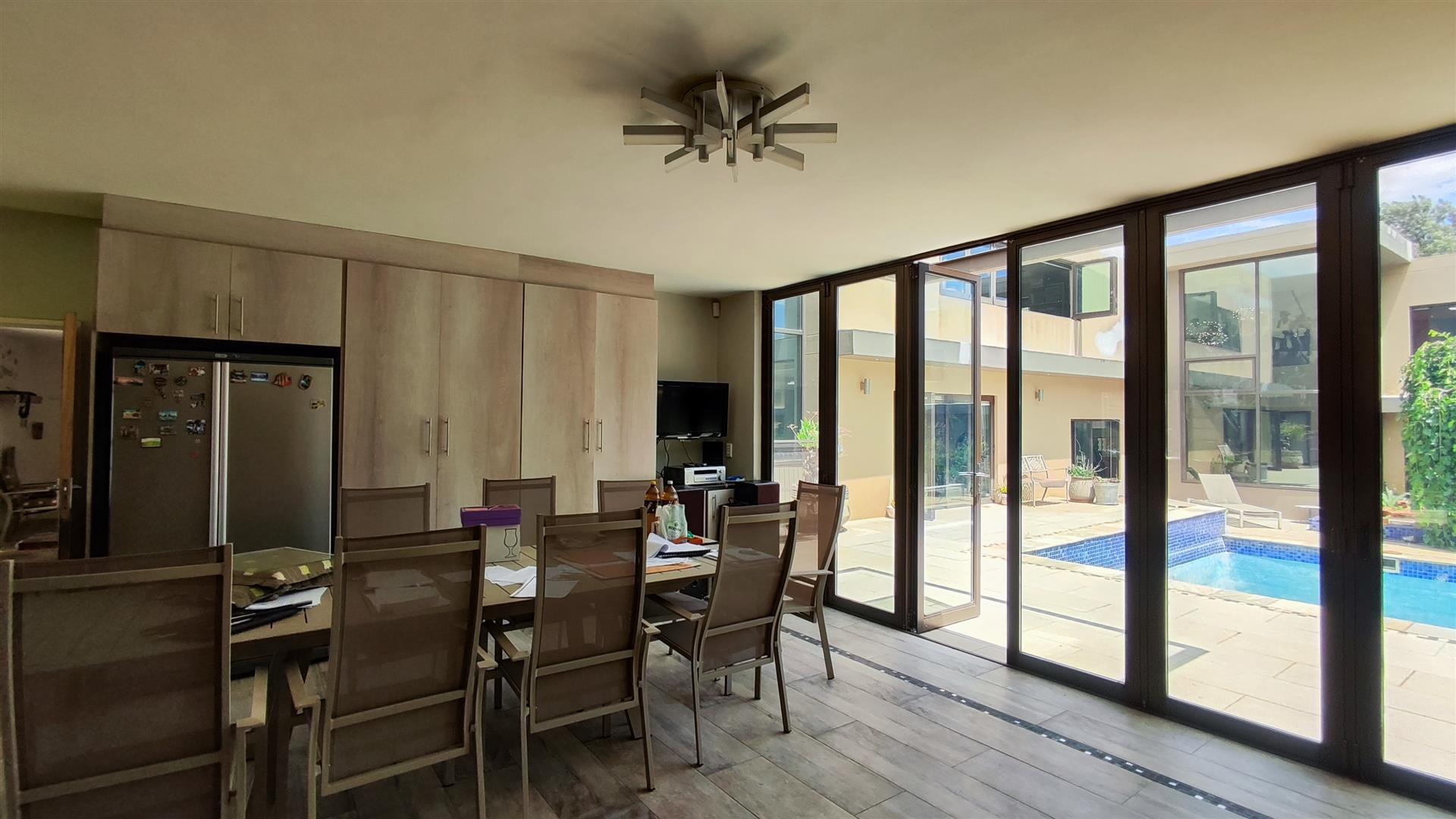 Dining Room - 87 square meters of property in Randhart