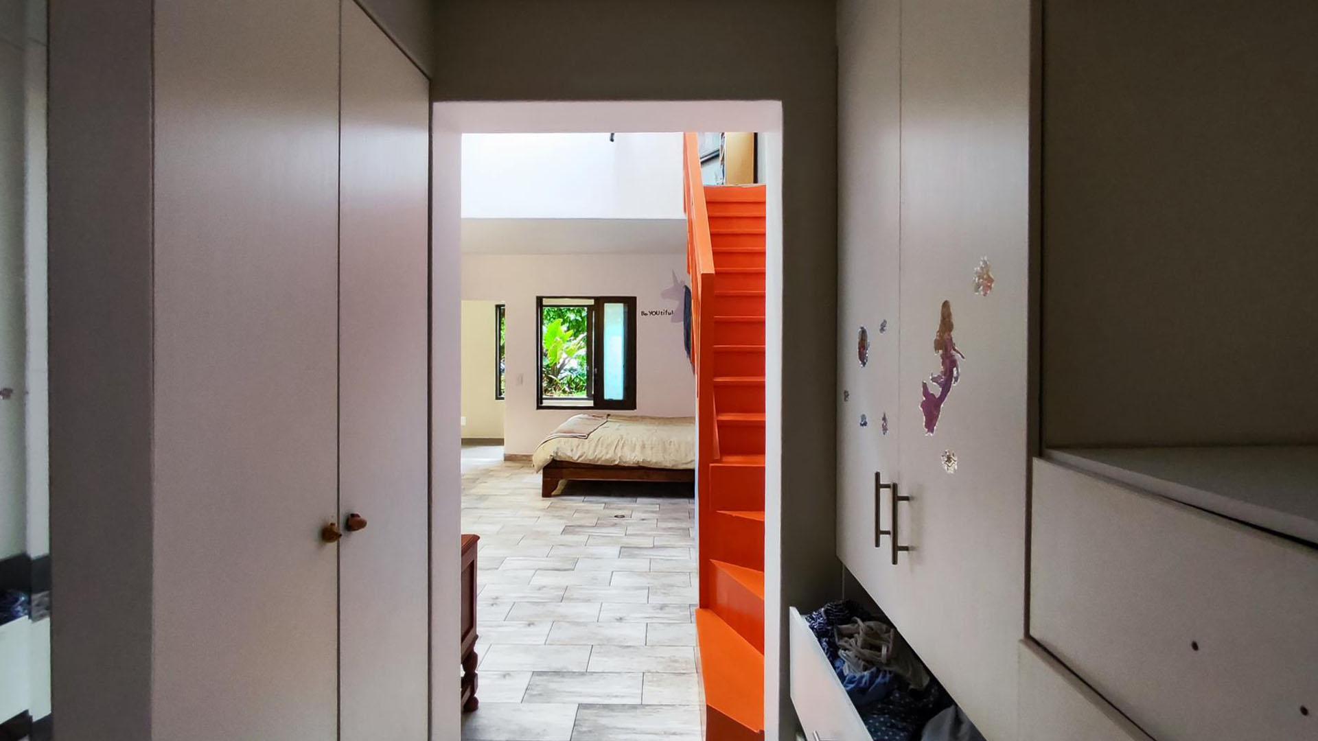 Bed Room 1 - 34 square meters of property in Randhart