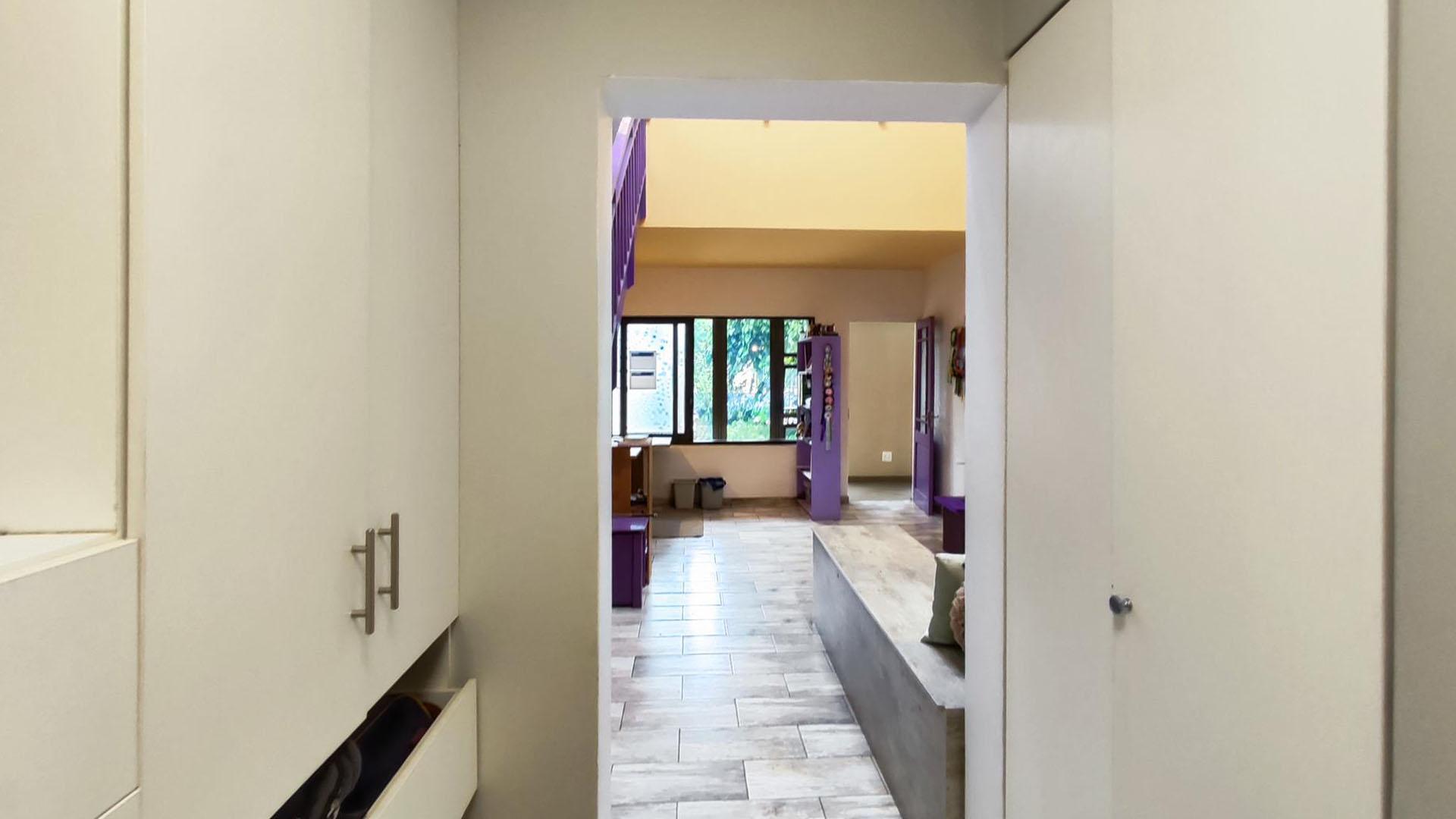 Bed Room 2 - 31 square meters of property in Randhart