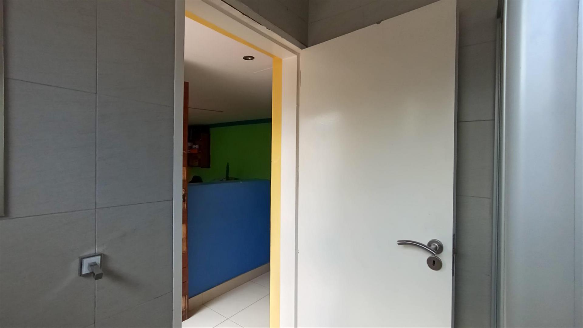 Bathroom 3+ - 10 square meters of property in Randhart