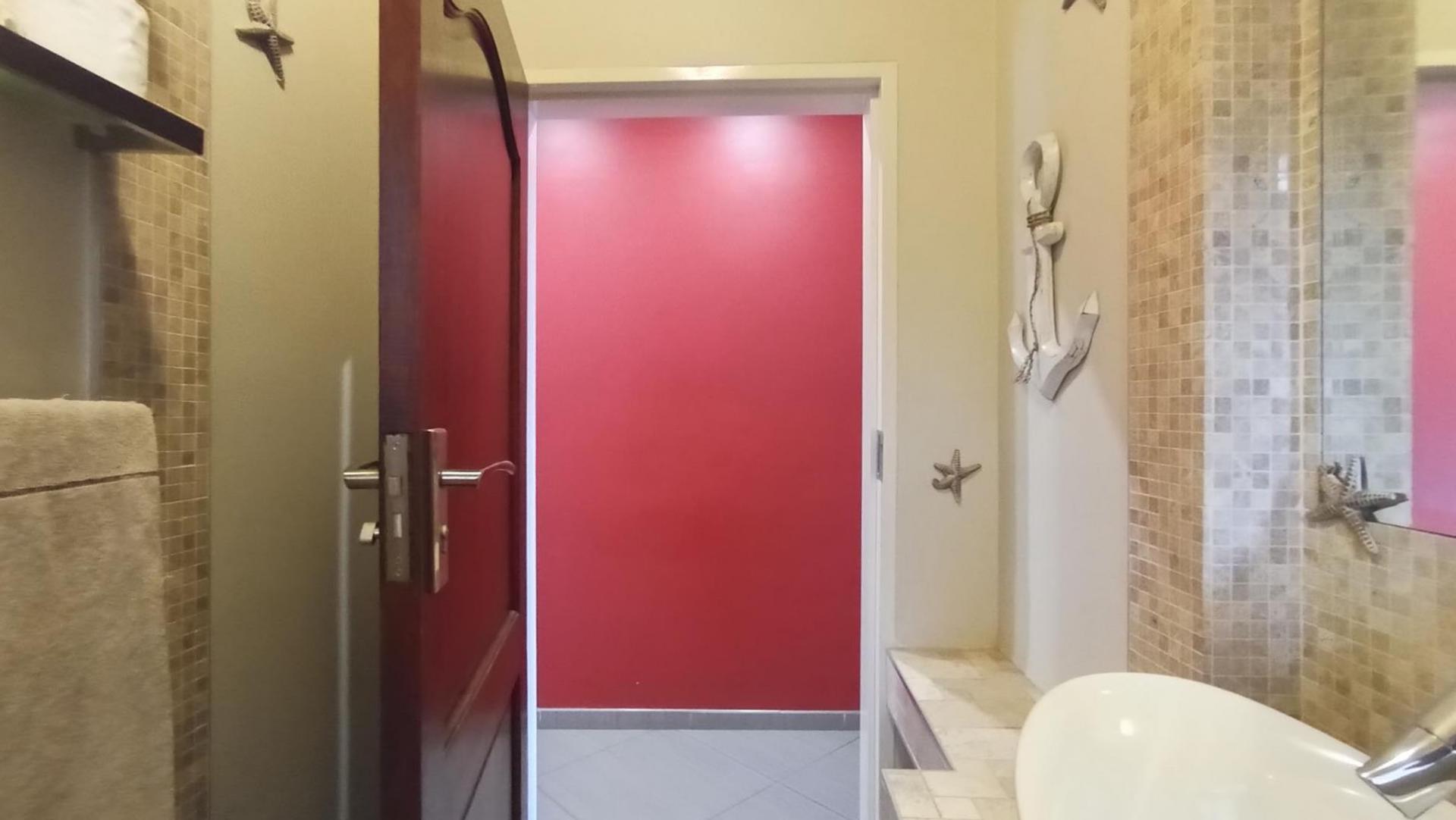 Guest Toilet - 3 square meters of property in Randhart