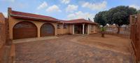 3 Bedroom 2 Bathroom House for Sale for sale in Lenasia South