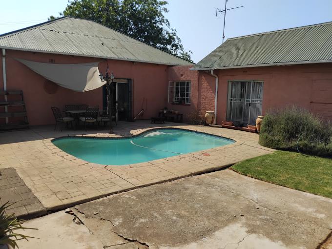 3 Bedroom House for Sale For Sale in Primrose - MR657059