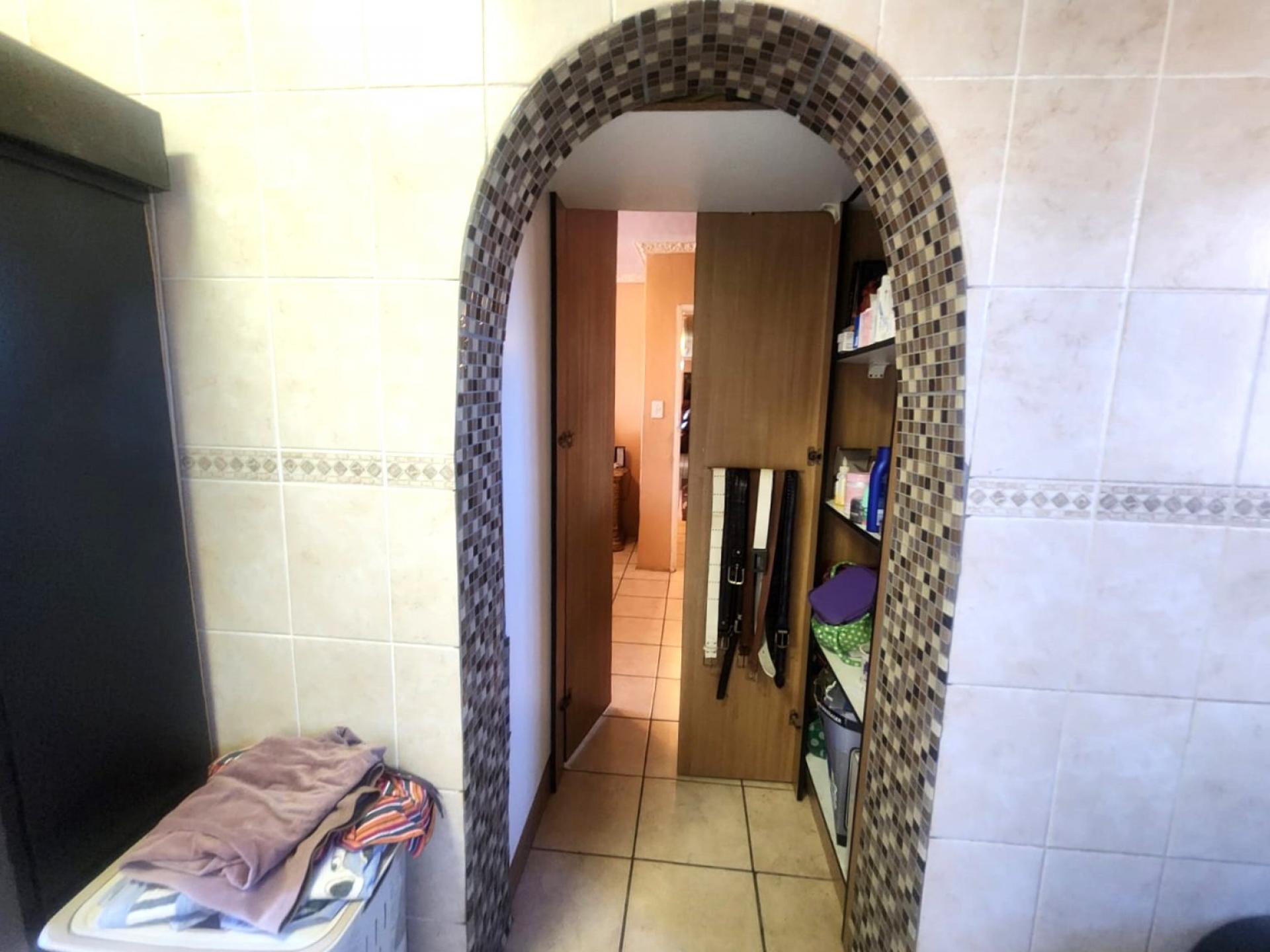  of property in Geluksdal