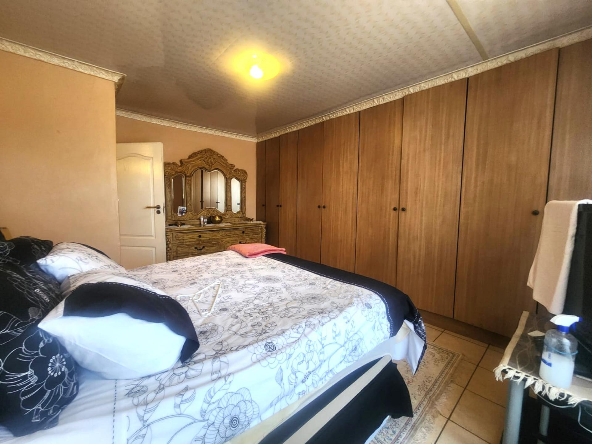  of property in Geluksdal