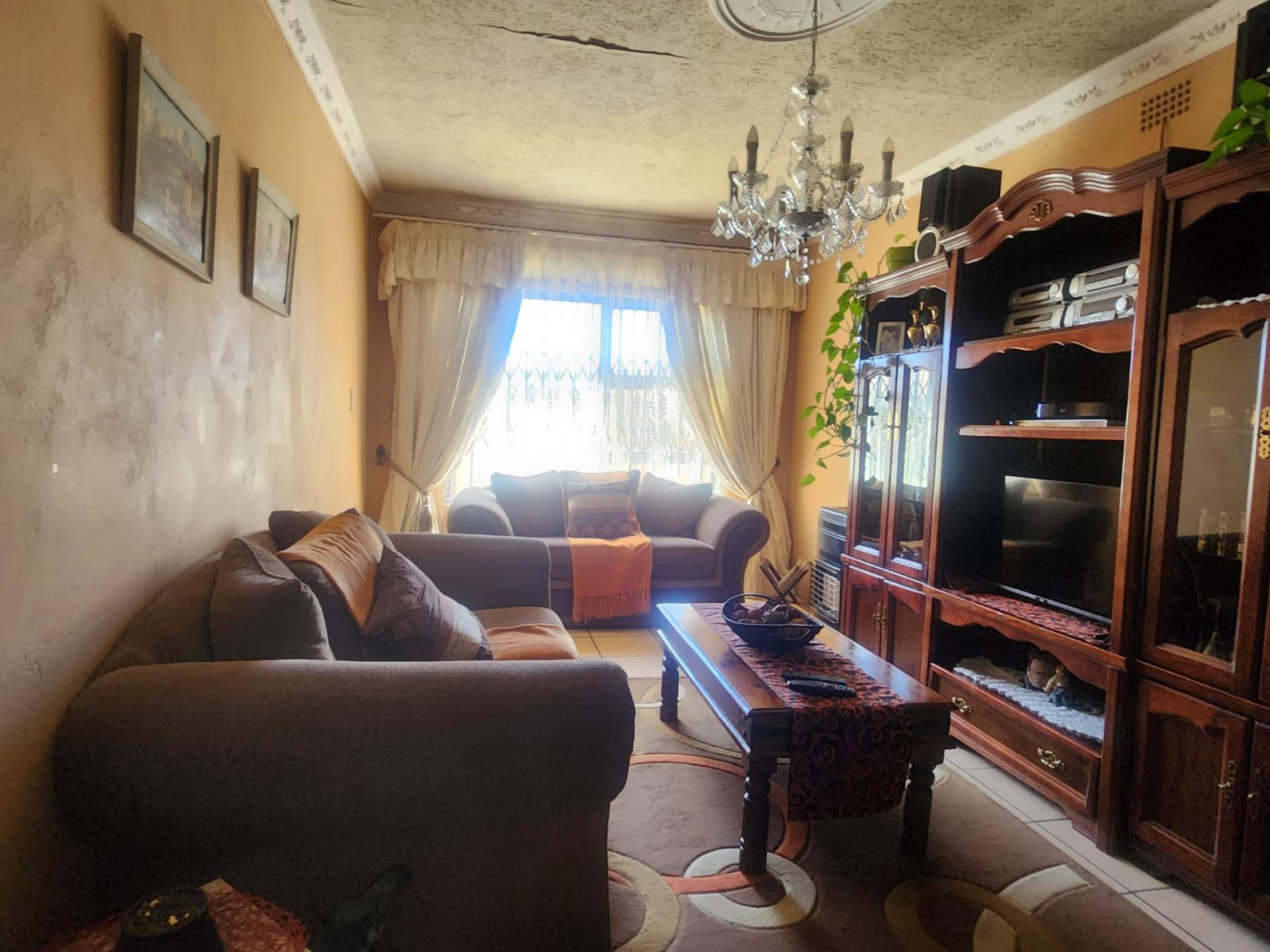  of property in Geluksdal