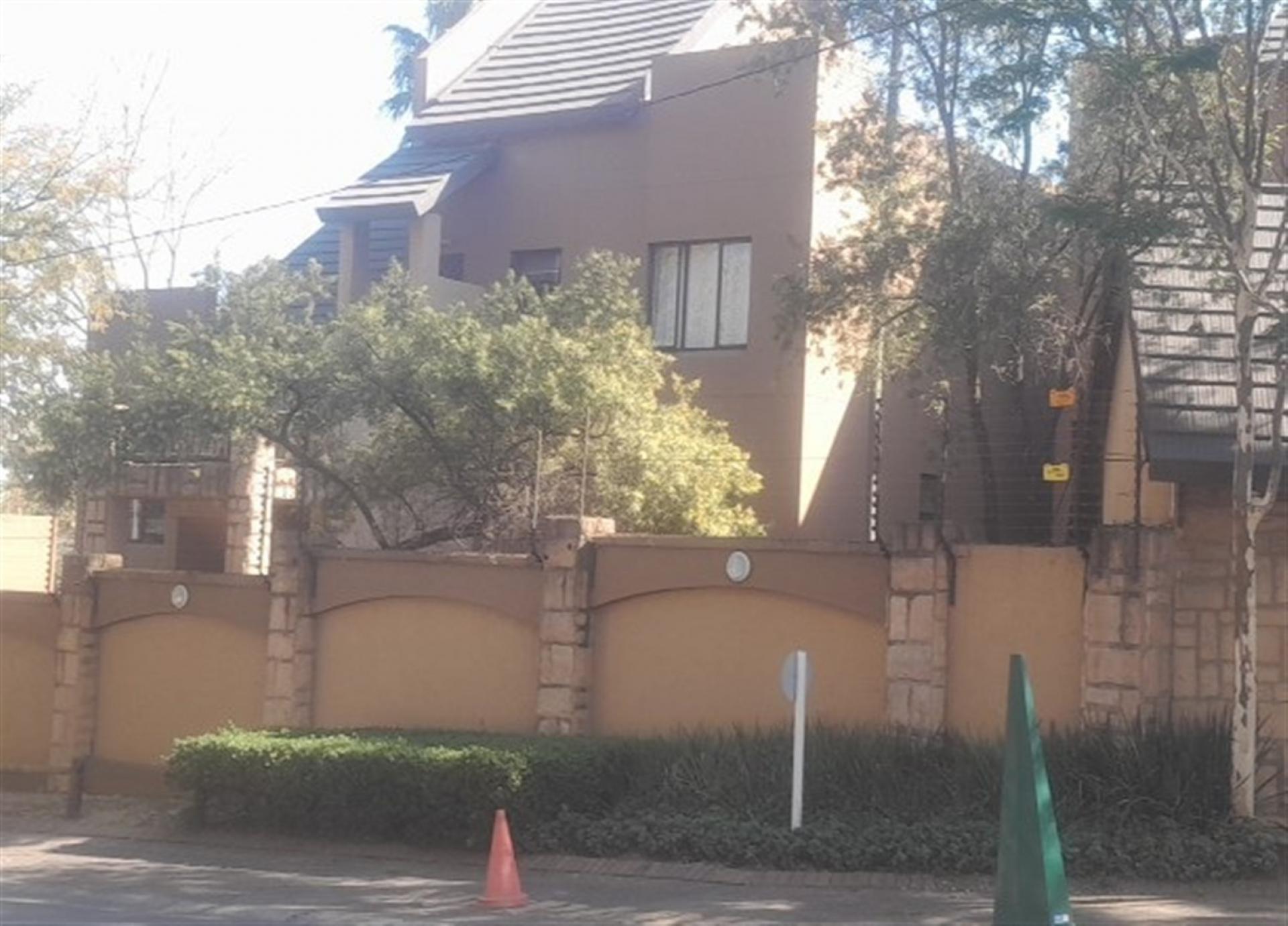 Front View of property in Douglasdale