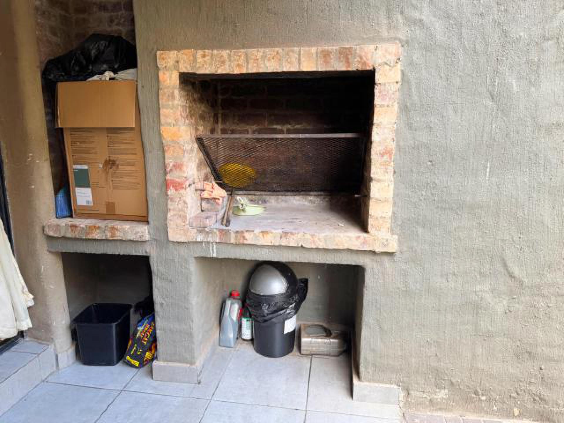 Entertainment of property in Pomona