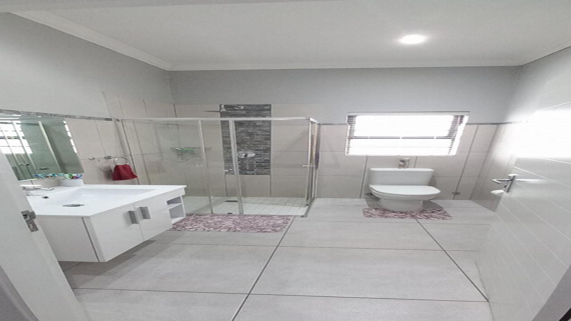 Bathroom 1 of property in Admirals Park