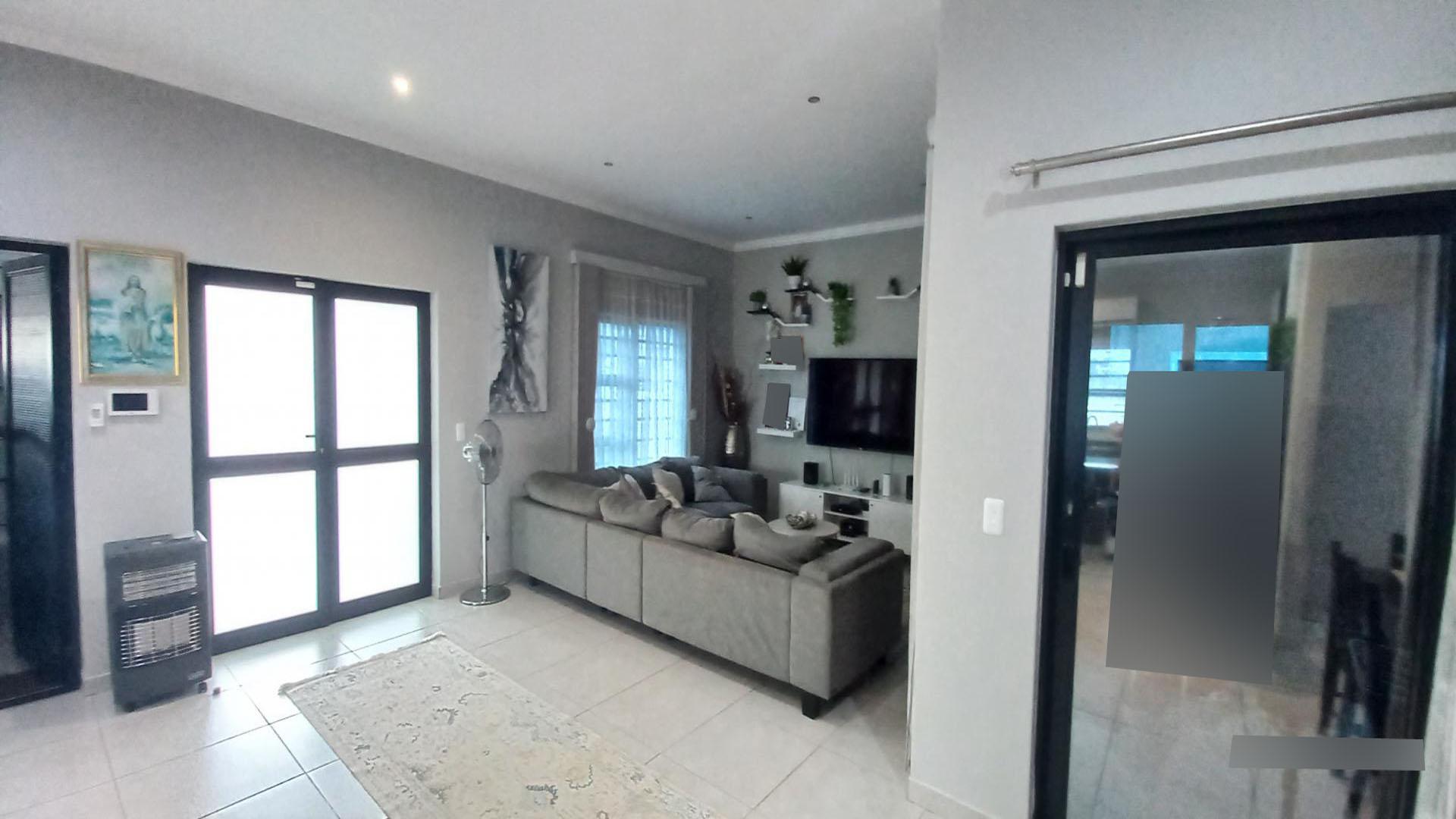 Lounges of property in Admirals Park