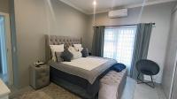Main Bedroom - 22 square meters of property in Admirals Park