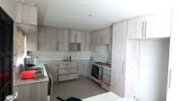 Kitchen of property in Haven Hills
