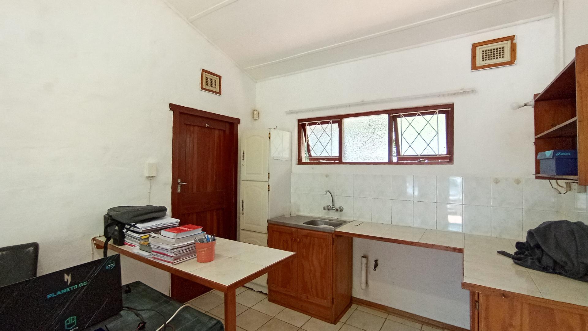 Flatlet - 32 square meters of property in Margate